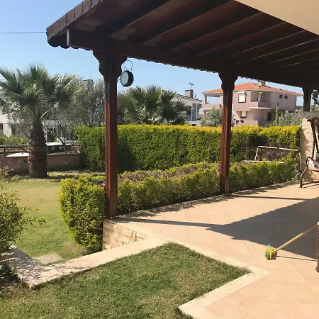Cesme Dalyan'da Dubleks Villa Ildiri